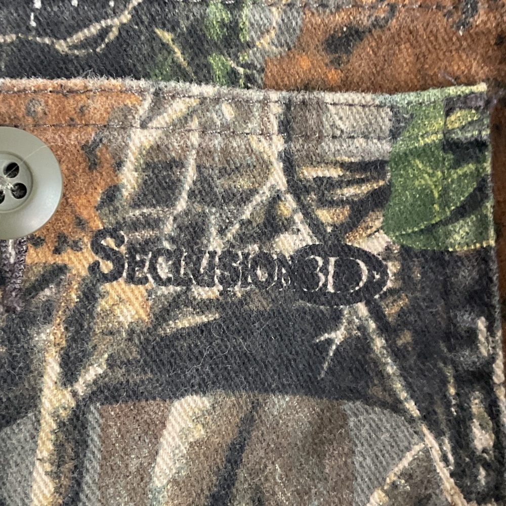 Cabela's Woodland Camouflage cargo hunting Pants - Picture 6 of 8